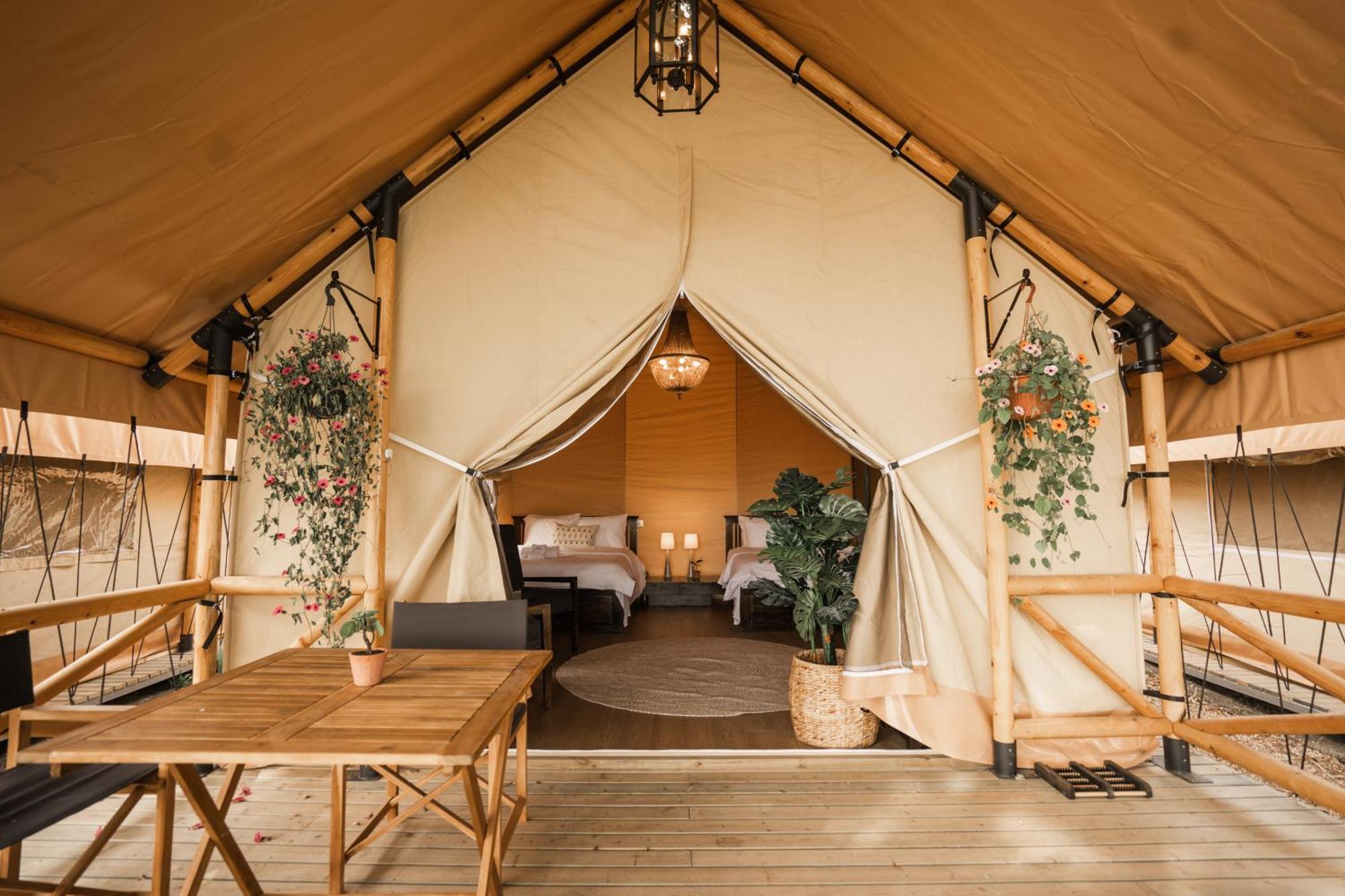 Mia Glamping Hotel Orissaare Exterior photo