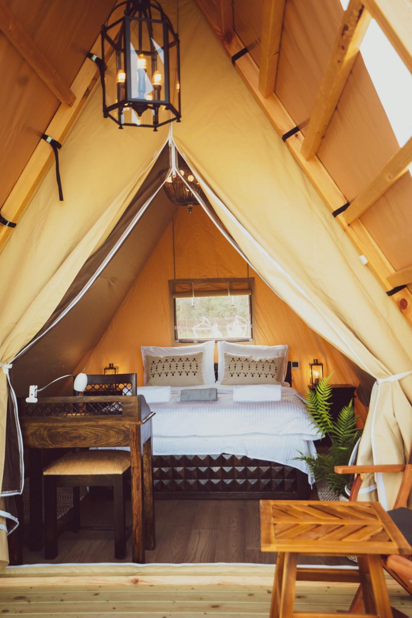 Mia Glamping Hotel Orissaare Exterior photo